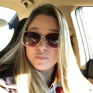 Meet your Posher, Alisha